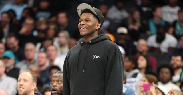 安东尼10月27只打3分钟，明尼苏达森林狼队又被伤病拖后腿，NBA伤情检验等到11月4日？