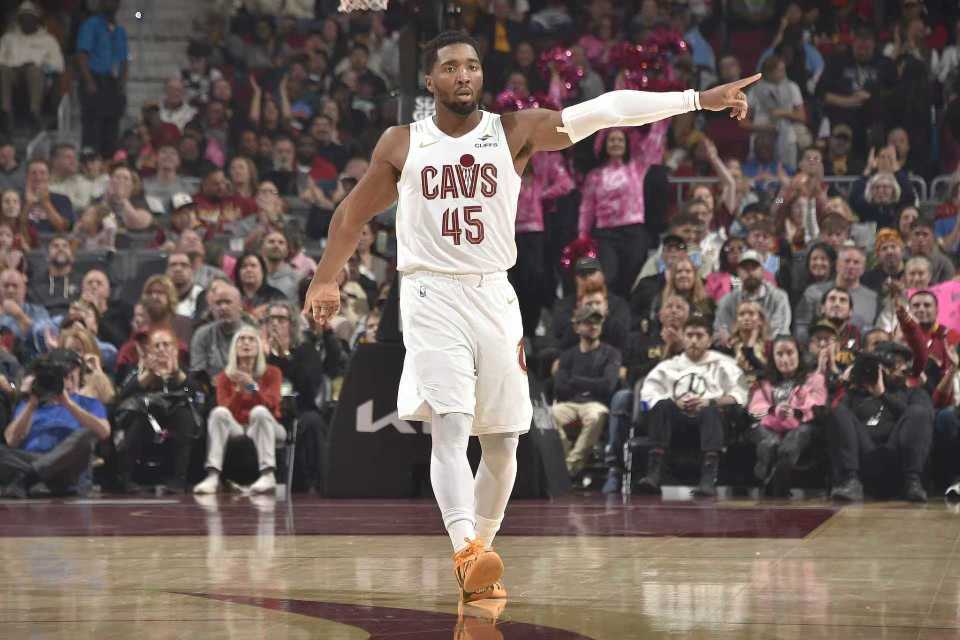 米切尔37分8记三分，骑士117-109终结2连败，NBA又见高潮戏码