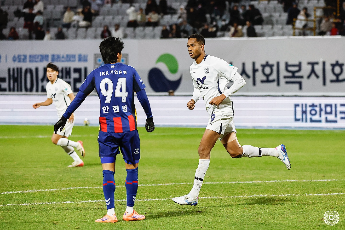 K1第37轮：大邱1-1读秒救命，保级差距6分还敢说稳？