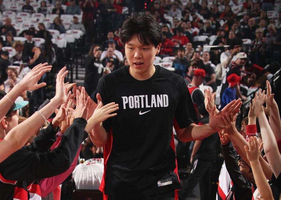 北京时间11月3日：开拓者召回杨瀚森，NBA轮换戏码比序幕还精彩