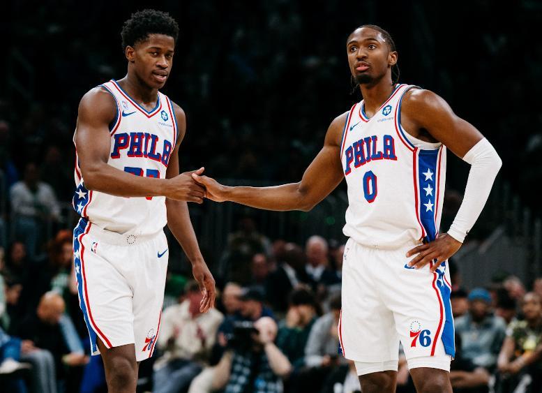 76人4胜1负领跑东部，NBA这场129-105把篮网队打成练习生？