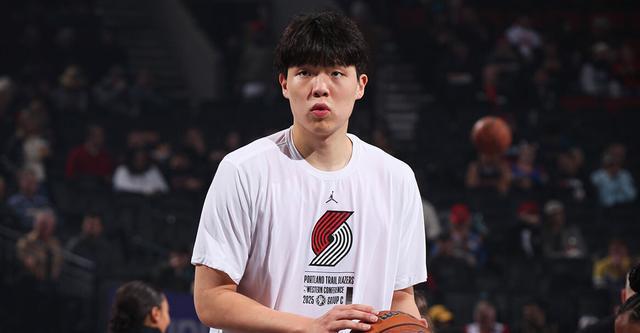 杨瀚森5场仅5.8分钟回归，NBA开拓者对阵洛杉矶湖人能派出什么阵容？
