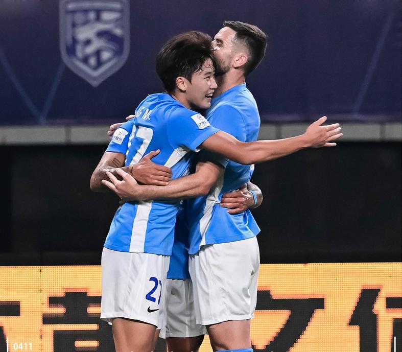 中超29轮：大连两球领先被追平，海港离三连冠只差一步？英超也笑了