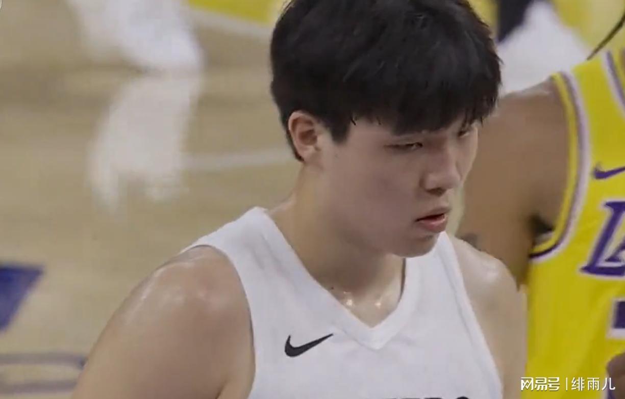 开拓者召回杨瀚森：1个大名单名额，NBA内线谁来退位？