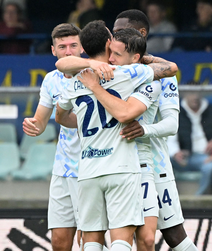 意甲第10轮：国际米兰2-1补时绝杀维罗纳，米兰1-0险胜罗马，三队同积21分