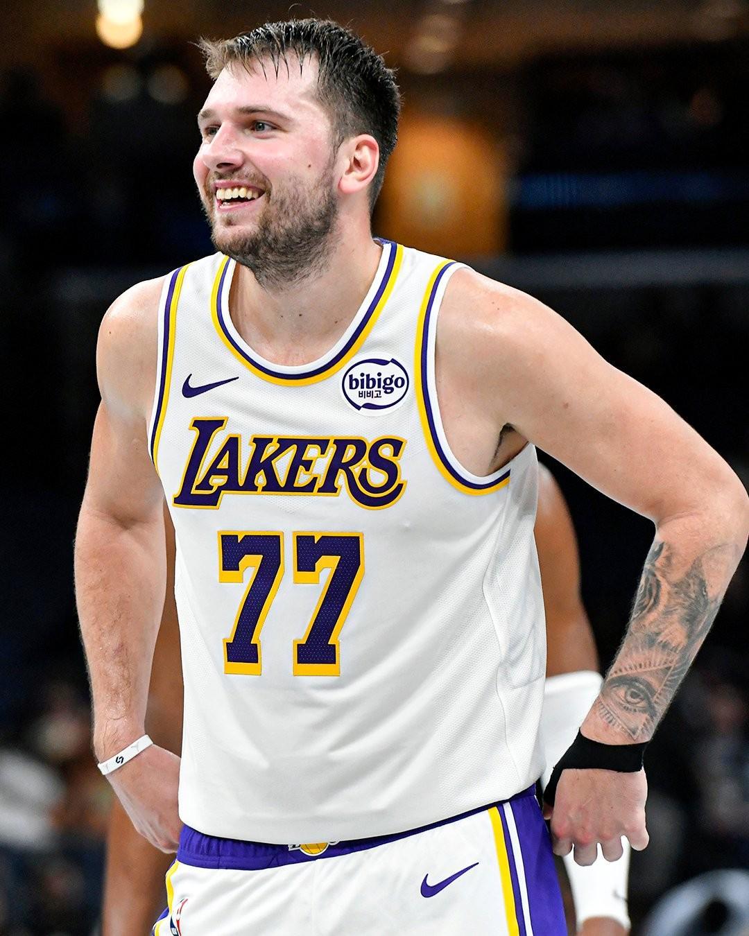 130-120？谁在编故事，NBA里把卢卡放进了湖人阵容