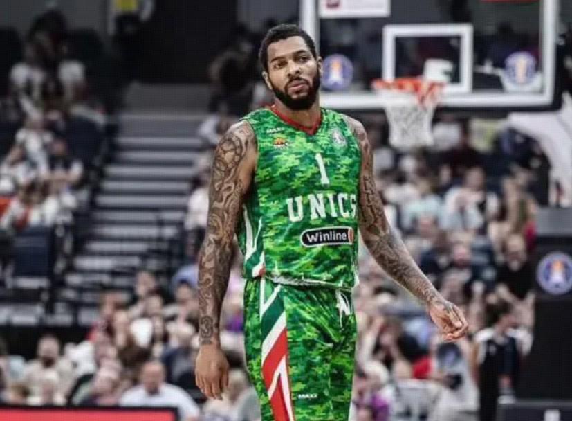 11月3日：山东男篮签下前丹佛掘金队球员，nba旧将德沃恩-艾库恩-珀塞尔来了