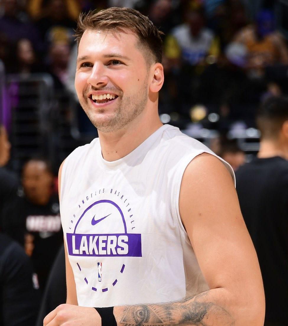 130-120！湖人连胜3场，NBA赛场热火被烤熟了？