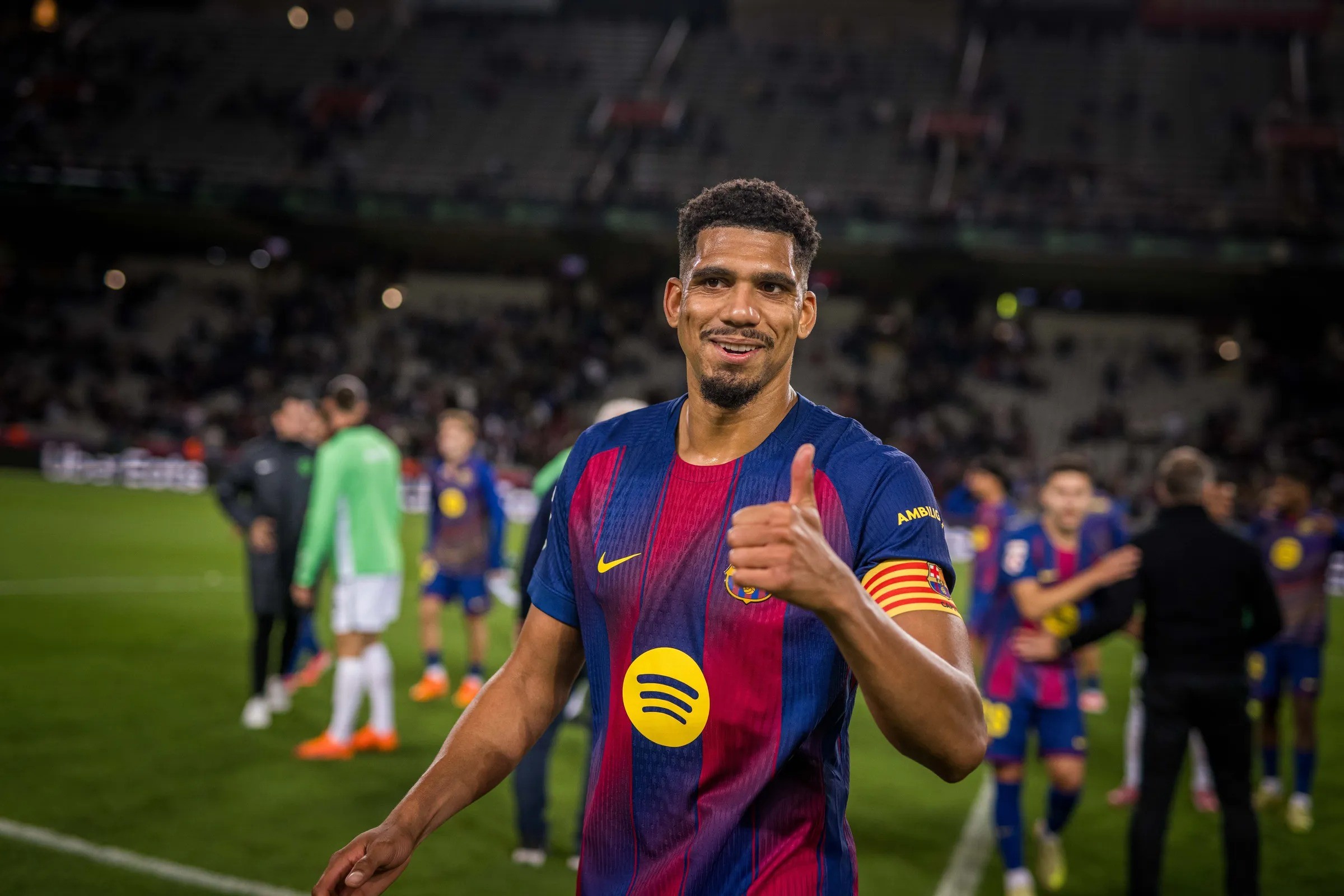 阿劳霍第186场追平内马尔，巴塞罗那西甲拉美出场榜也要翻牌了