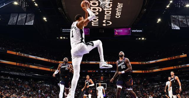 太阳130-118终结马刺队5连胜，文班亚马被限制，NBA防守秀翻盘谁的锅？