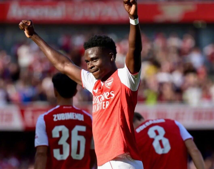 阿森纳为萨卡开价至2030年，英超豪赌1400万欧年薪？