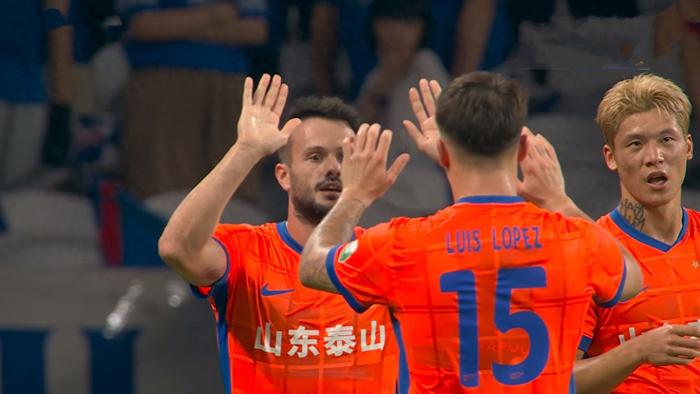 19轮50分，泰山队变阵能救争冠梦？中超比英超还会演戏