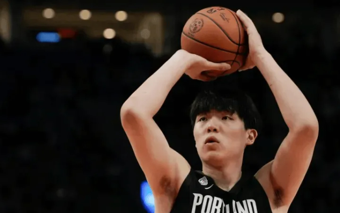 杨瀚森被下放1次还是被宠？开拓者在NBA的这算盘我服不下