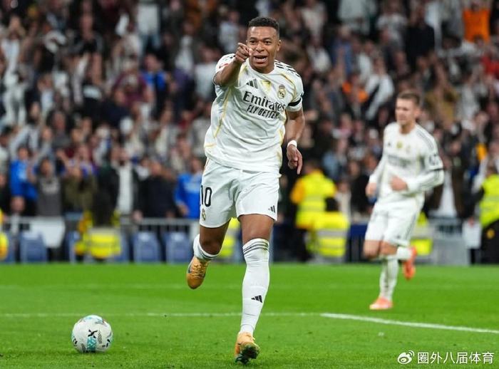 皇马4-0碾压瓦伦西亚，西甲10轮领跑5分，姆巴佩13球谁还能挡？