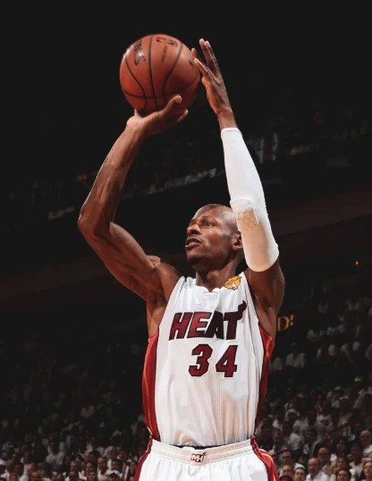 18年NBA舞台：从雄鹿飞人到三分机器，雷·阿伦你就不能只被叫‘射手’？