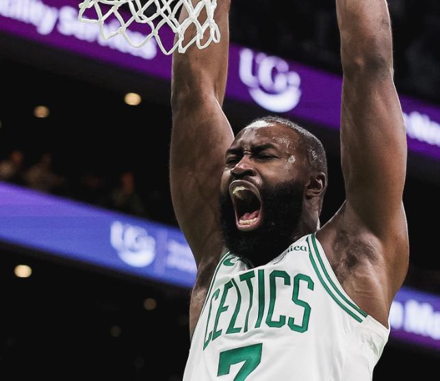 105-103逆天一击，爵士客场血洗绿军，NBA又被翻牌了