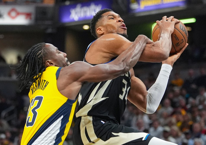 117-115险胜！吉安尼斯·安特托孔波绝杀，雄鹿在NBA硬生生把步行者按回现实