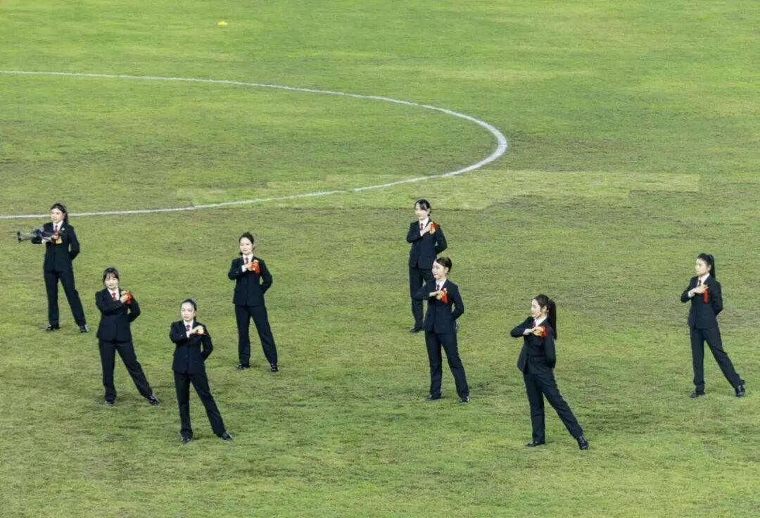 16位法官姐姐上场，湘超联赛11月2日快板普法把新法当进球踢！