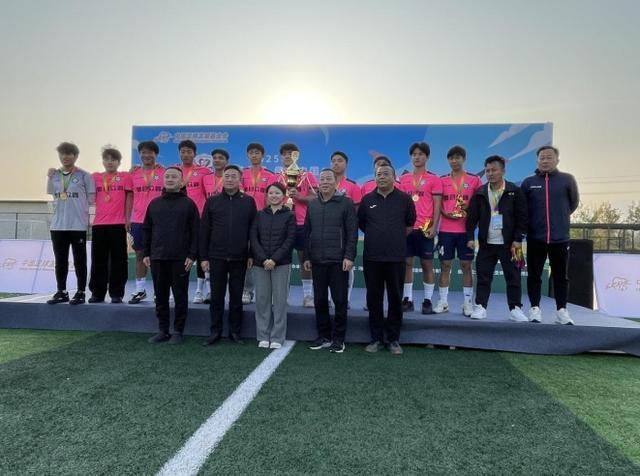 息县众鑫4战全胜夺省冠，像英超冷门和NBA选秀的奇迹谁能不服？