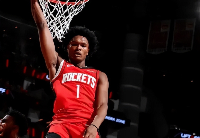 火箭110-102硬刚独行侠，阿门27分全能表现，杜兰特关键时刻打铁变神