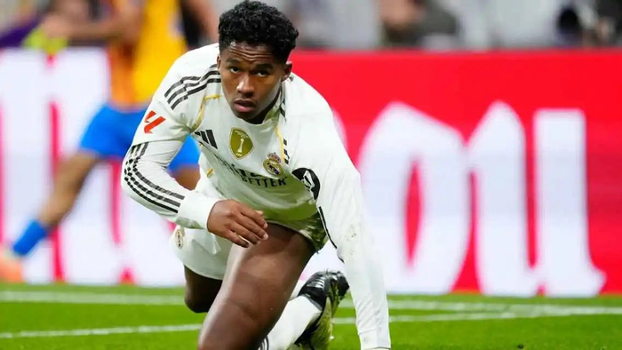 18岁巴西新星或租借法甲6个月，曼联等英超两队放手