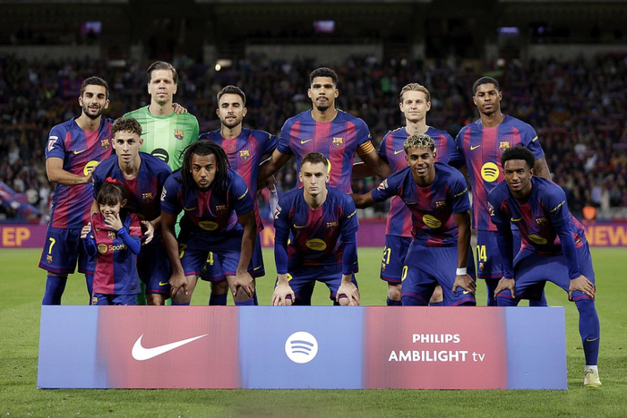 巴塞罗那8场连丢球，西甲14场只3次零封，弗里克的后防线还能撑多久？