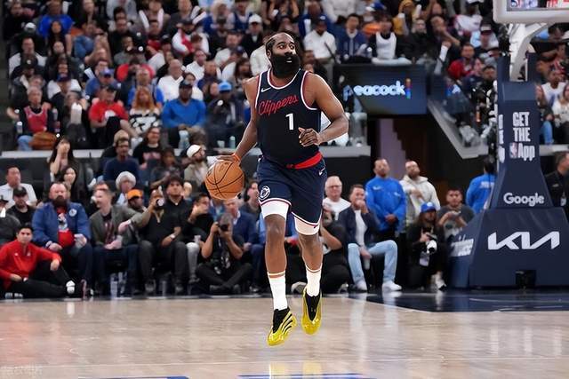 120-119，快船队主场憾负热火队：詹姆斯·哈登29分7失误，NBA又来心跳