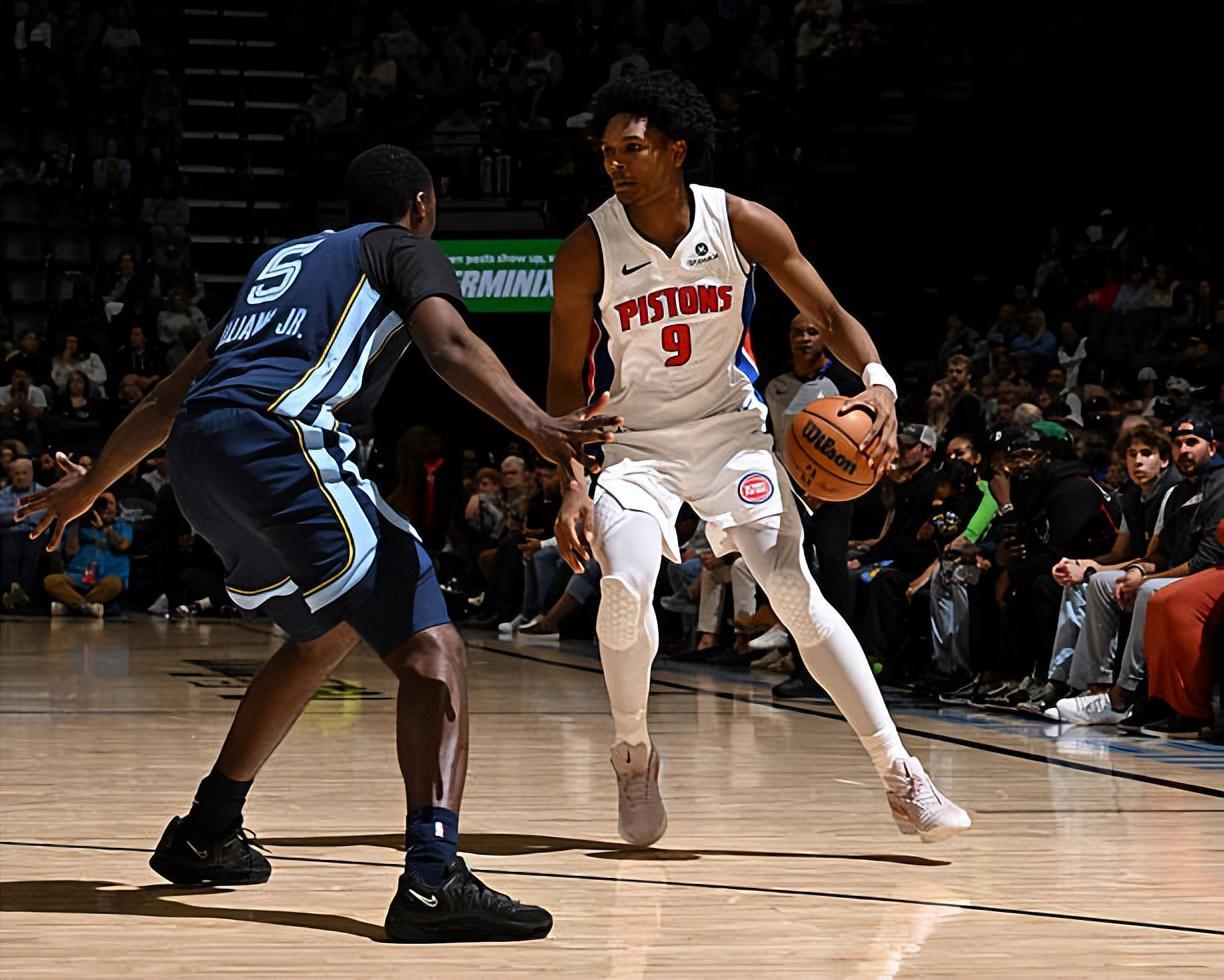 114-106活塞客胜灰熊，活塞锋线的防守端像开了外挂？（NBA赛场冲突）