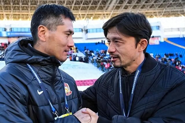 3人候选、2种路线拉锯，邵佳一能把中超土洋合体带入国足主帅?