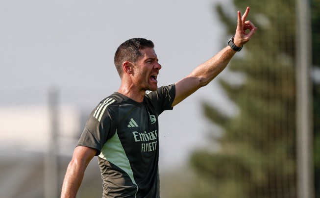 欧冠第四轮：皇家马德里客战利物浦，北京时间2025/11/06 04:00，哈维-阿隆索追平罗纳德-科曼纪录