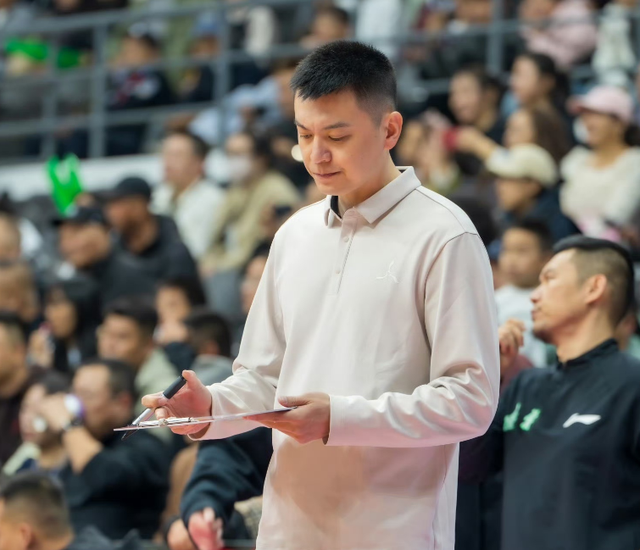 CBA全运会118比68，辽宁开门红，赵继伟回神李晓旭还在吃老本？