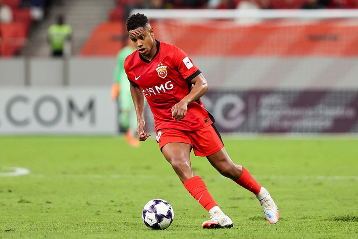 3场1分的上海海港在亚冠被逼急，欧冠豪门碰撞下你还信竞彩吗？