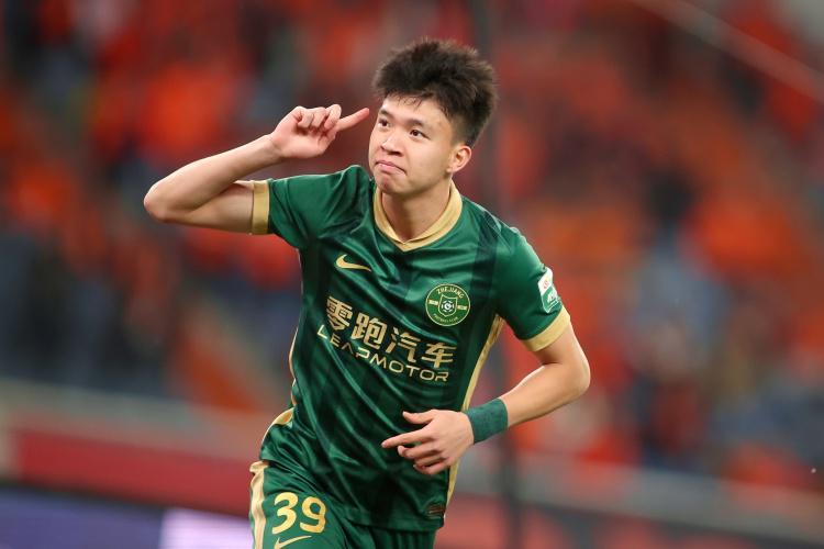 29轮11球！王钰栋能去英超还是德甲？中超青训震动足坛