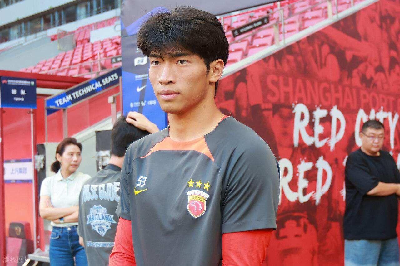 2名苏超球员入选U18，久尔杰维奇把上港后备拉进国足名单