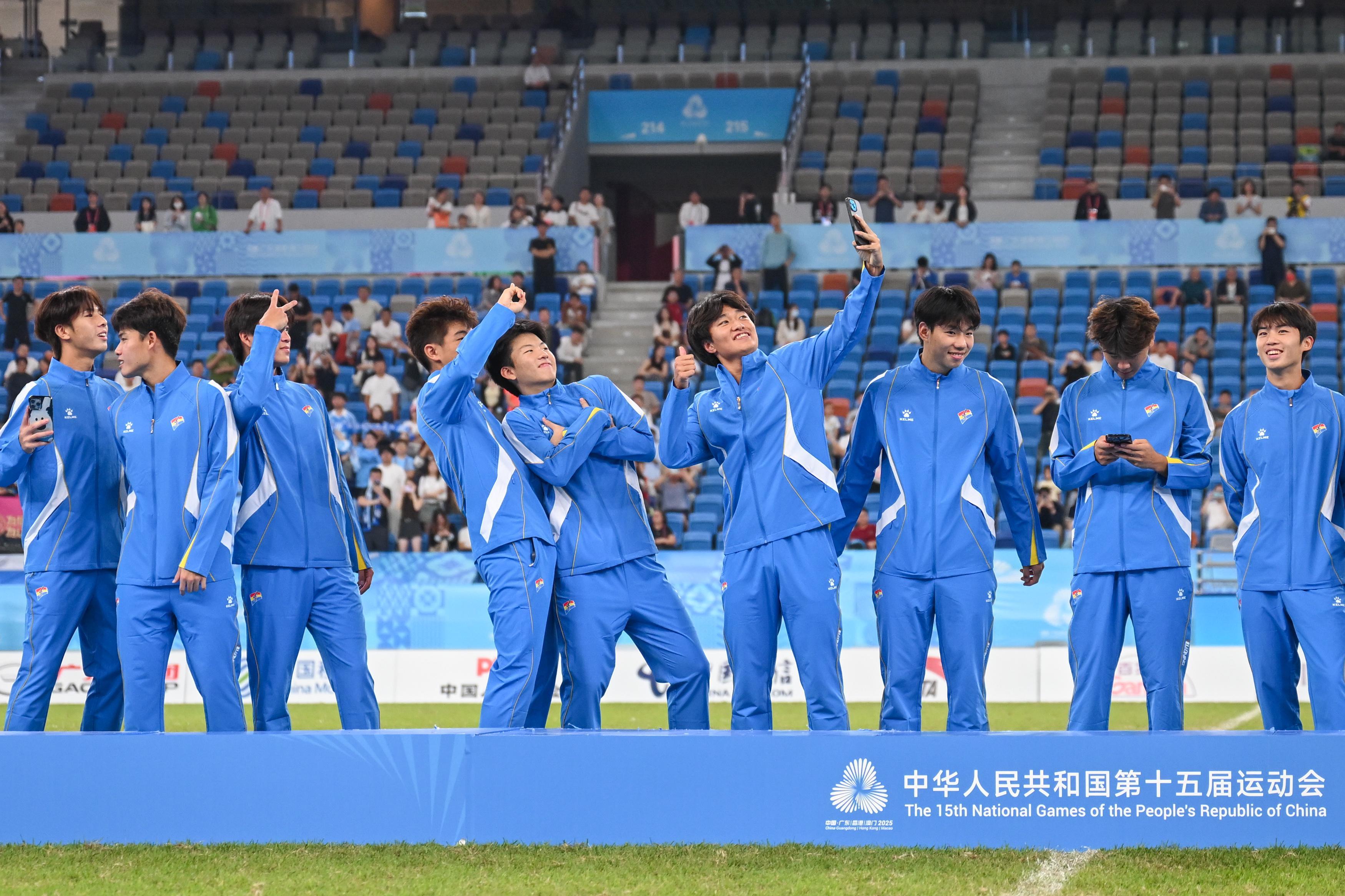 5天摘三冠！辽宁队从全运会点球到中超，英超也得学学