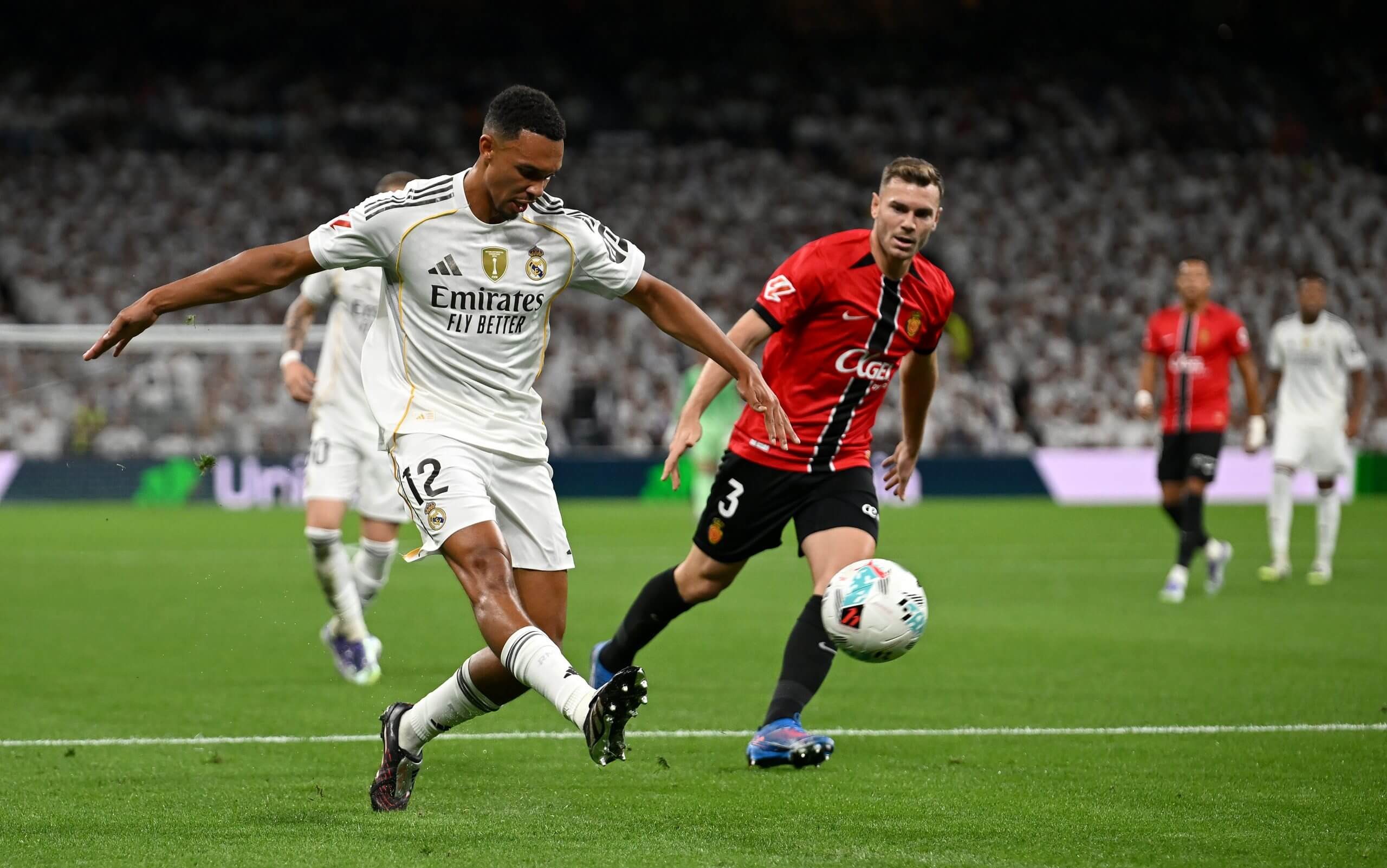 利物浦迎战皇家马德里：亚历山大-阿诺德回归安菲尔德引发2种情绪，英超如果也这么戏剧就好了