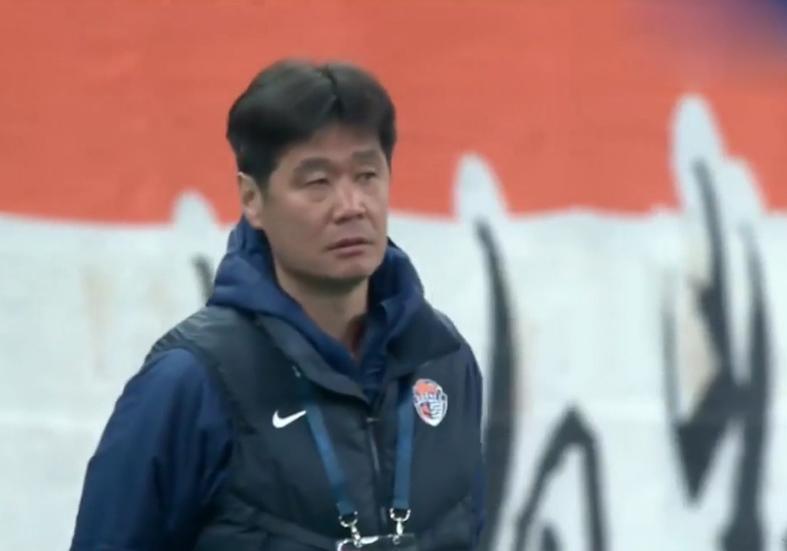 国足主教练三选登场，本土“少壮派”争夺战，24年中超年轻血液能顶大爷们吗？