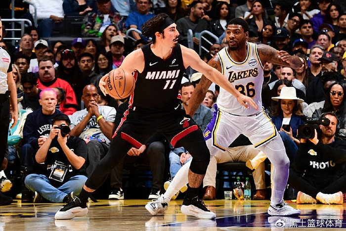 湖人130-120力克热火，3连胜登西部第3，NBA这盘棋谁更会下？