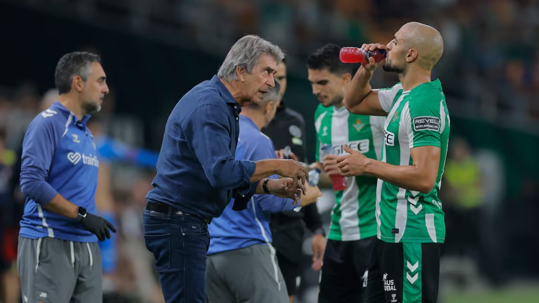 3点说明：皇家贝蒂斯要在西甲买断索菲扬-阿姆拉巴特，费内巴切在土超被动等着