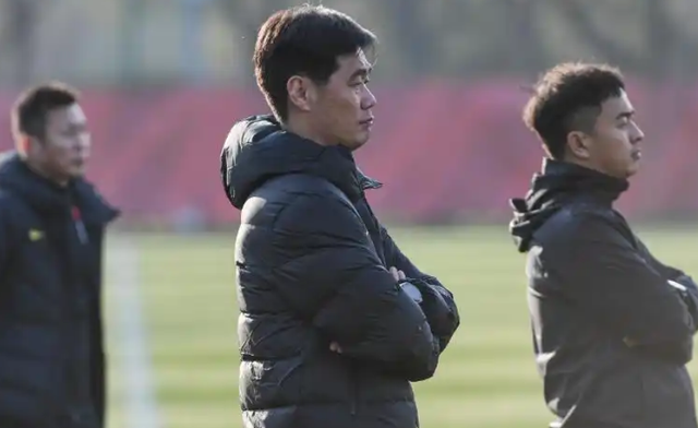 3位候选尴尬上榜，李霄鹏入围，英超NBA球迷都懵了