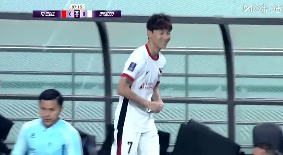 亚冠0比0，韦世豪87分钟复出上场，成都蓉城拿1分像捡到英超式体面