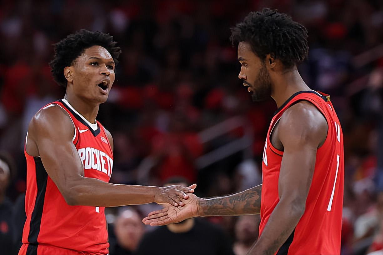 火箭4连胜升至西部第5，伊森15分成陌生三分手，NBA这波谁看懂？