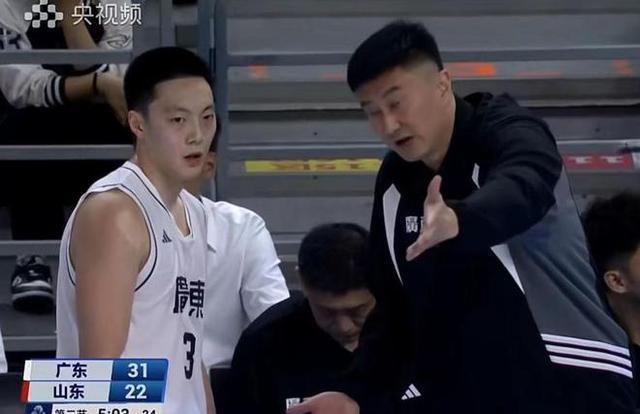 87-71开局，广东队像NBA季后赛，周琦24分又能怎样？