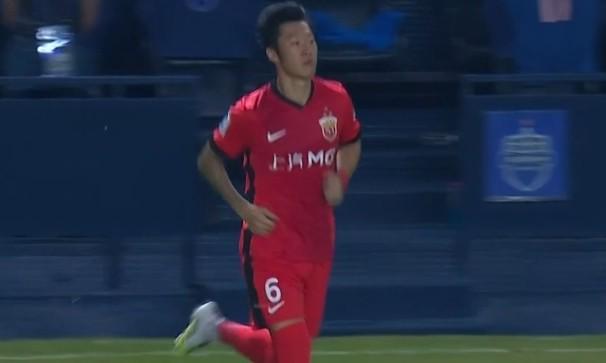 亚冠第4轮0-2被打脸，上海海港中超联赛冠军也挡不住这场尴尬