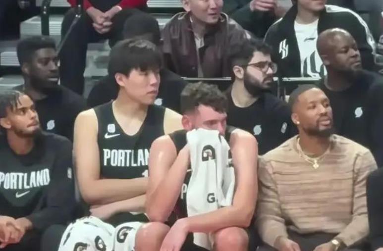 115-123逆转！NBA波特兰开拓者领先11分却被翻盘，球员冷板凳惹争议
