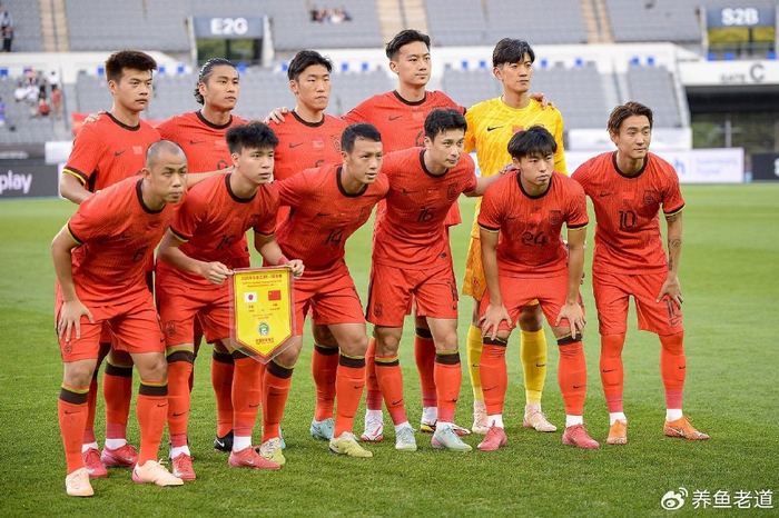 11月热身赛泡汤:国足选帅从洋帅到土帅的2次急转弯,英超都看傻