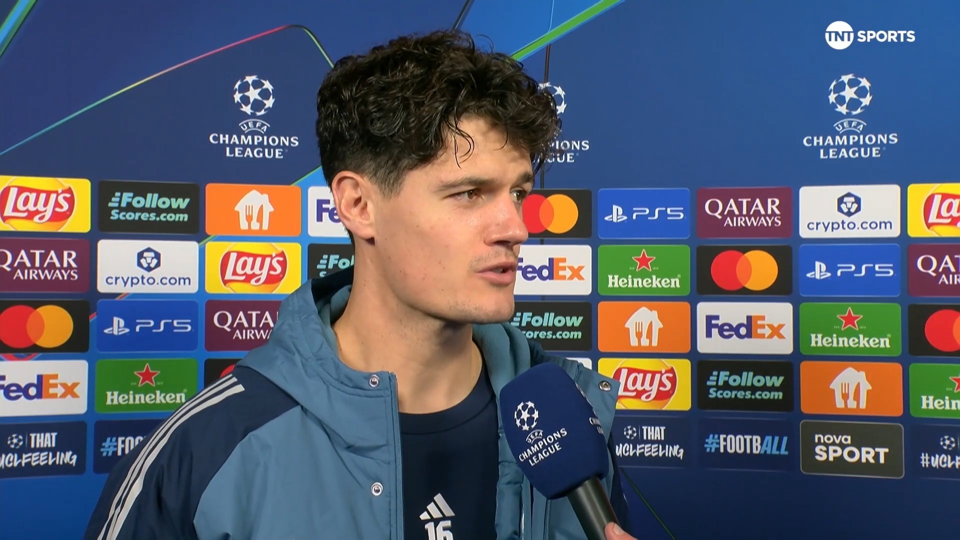 欧冠4轮3-0，阿森纳客场零封布拉格斯拉维亚：控场像上班，激情像演唱会