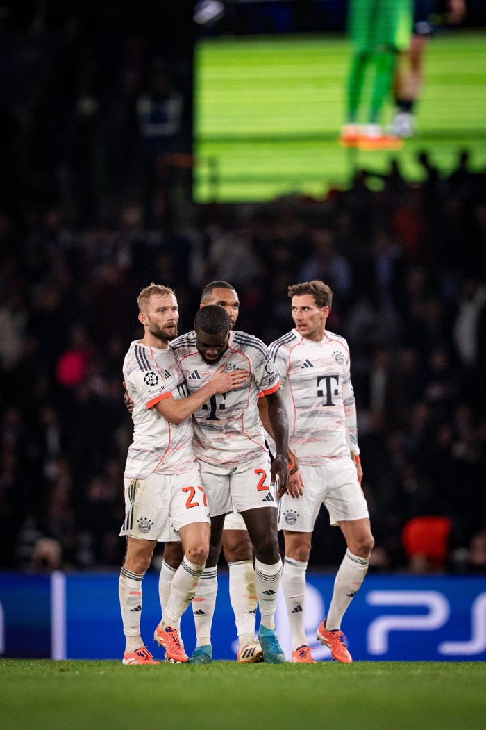 1球差距：巴黎圣日耳曼1-2负拜仁，欧冠联赛还能信谁