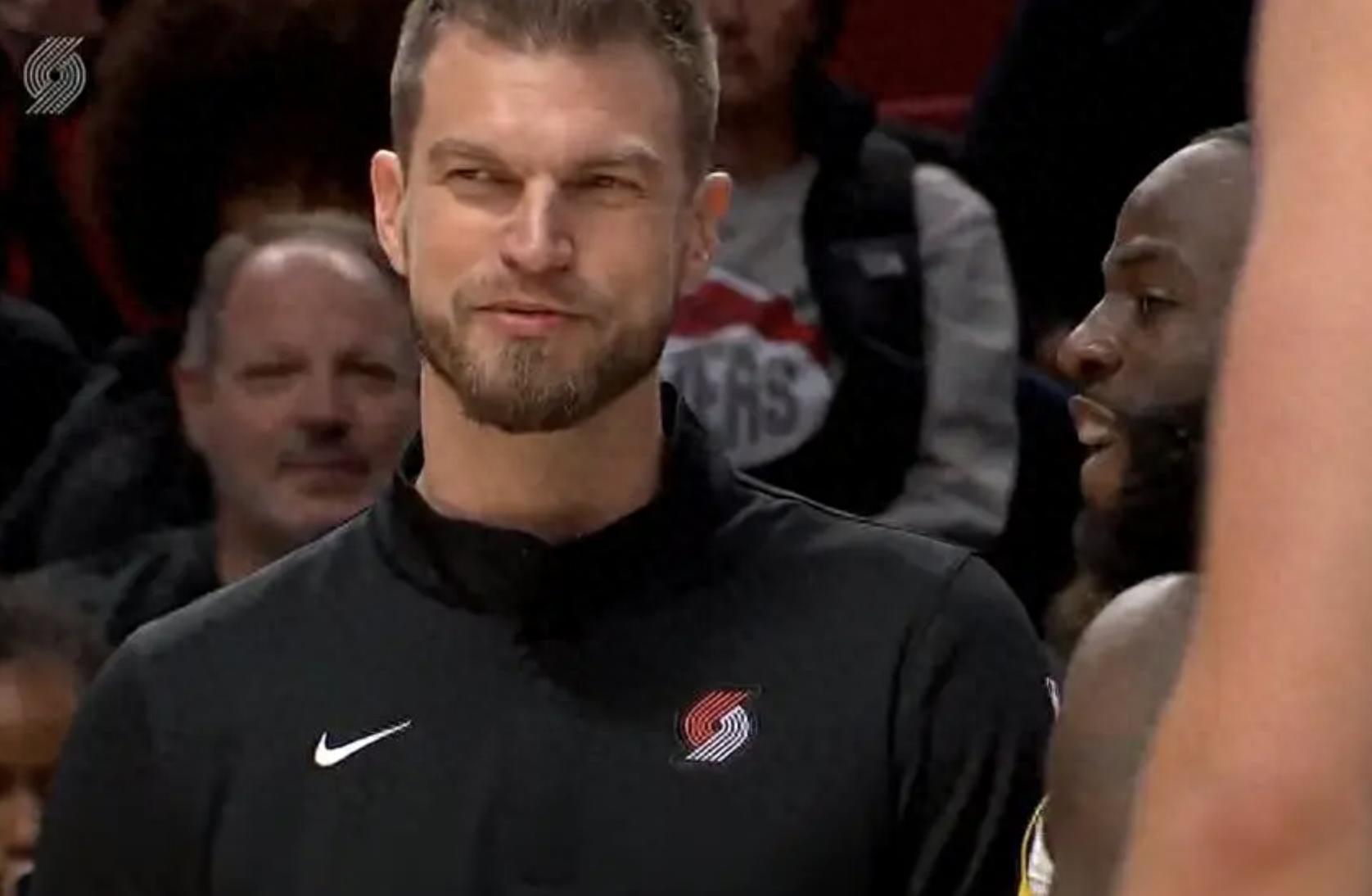 杨瀚森连续2场DNP，NBA开拓者这是把人当摆设还是战术犯错？