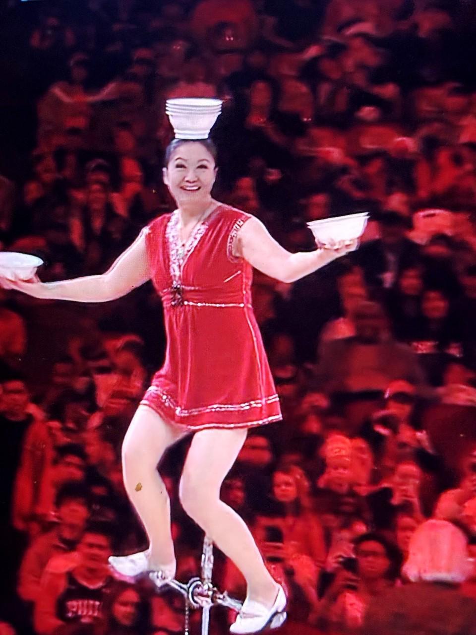 11月5日芝加哥：红熊猫回归，公牛76人NBA中场变马戏团？